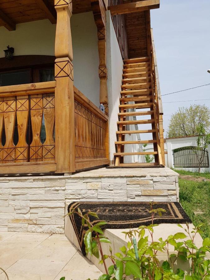 Verada Tour Guest House Somova Екстериор снимка