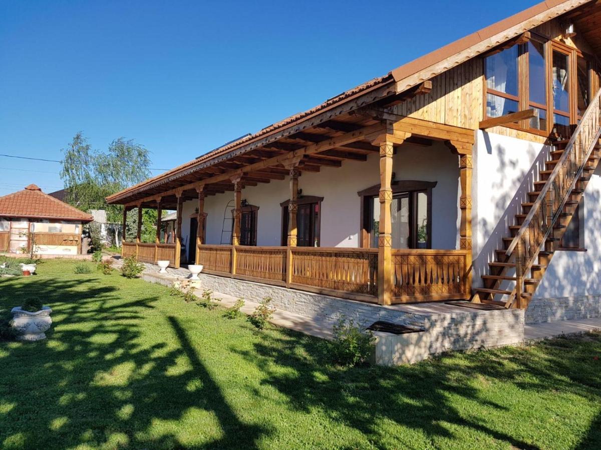 Verada Tour Guest House Somova Екстериор снимка