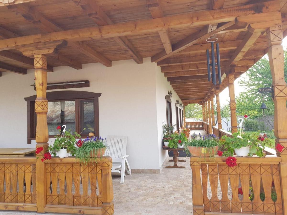 Verada Tour Guest House Somova Екстериор снимка